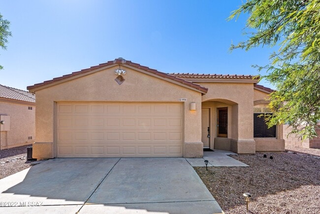 Building Photo - 4906 N Sabino Gulch Ct