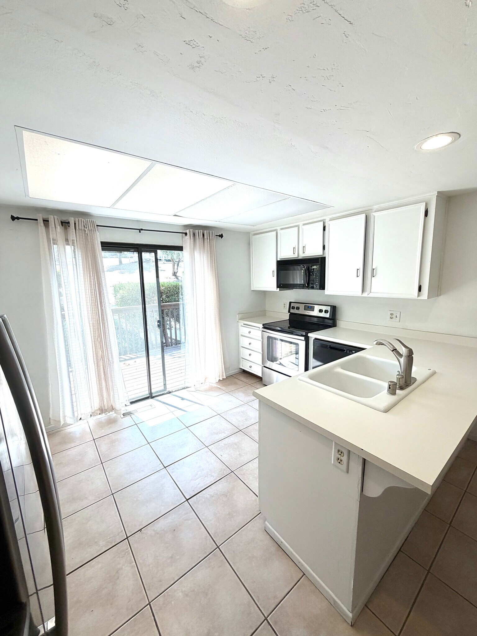 Building Photo - 15834 Davis Cup Ln