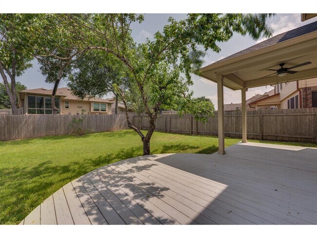 Building Photo - 200 Middle Creek Dr