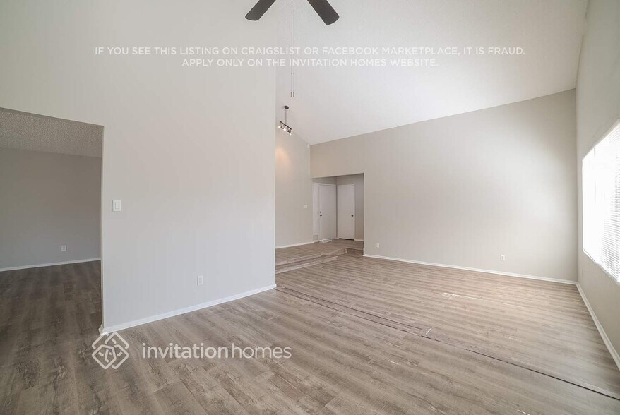 Building Photo - 2902 W Sandra Terrace