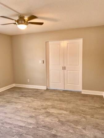 Building Photo - 115 S Lois Ave