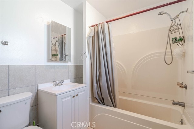 Building Photo - 13333 Gladstone Ave