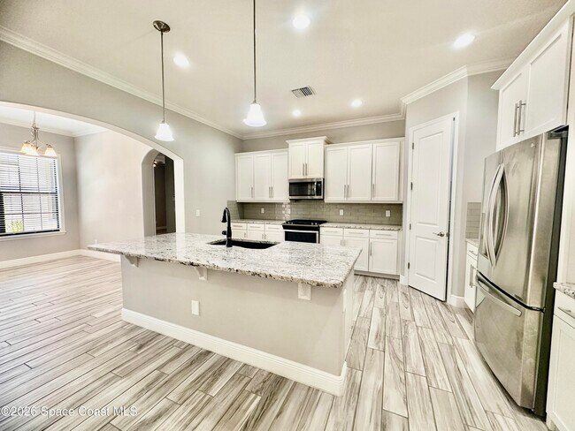 Building Photo - 2523 Rodina Dr