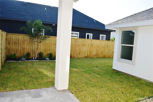 Building Photo - 3805 Water Lily Ave