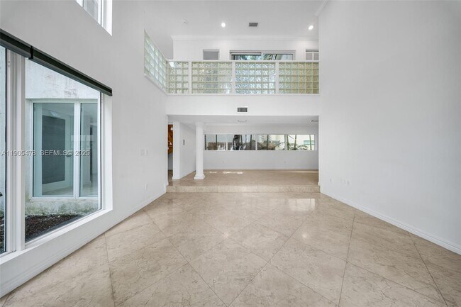 Building Photo - 4000 Alhambra Cir