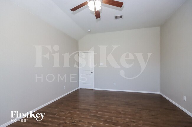 Building Photo - 13207 Clover Creek Point Ln