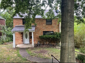 Building Photo - 10318 Lindberg Ave