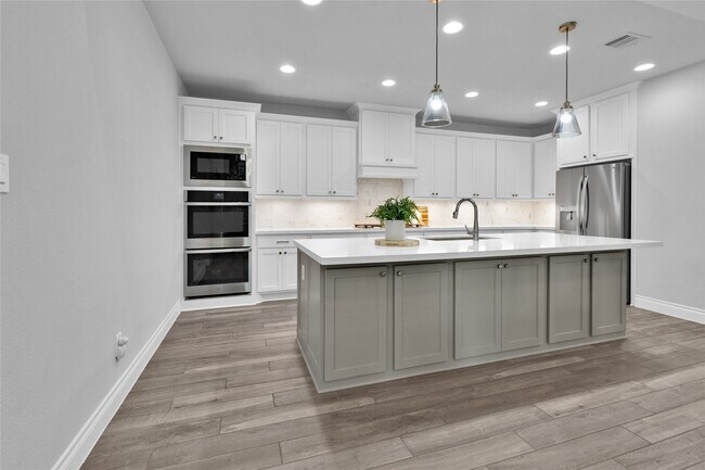 Building Photo - 28907 Ridge Valley Ct
