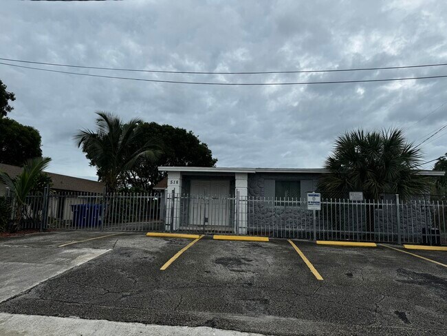 Primary Photo - 518 Avenue I