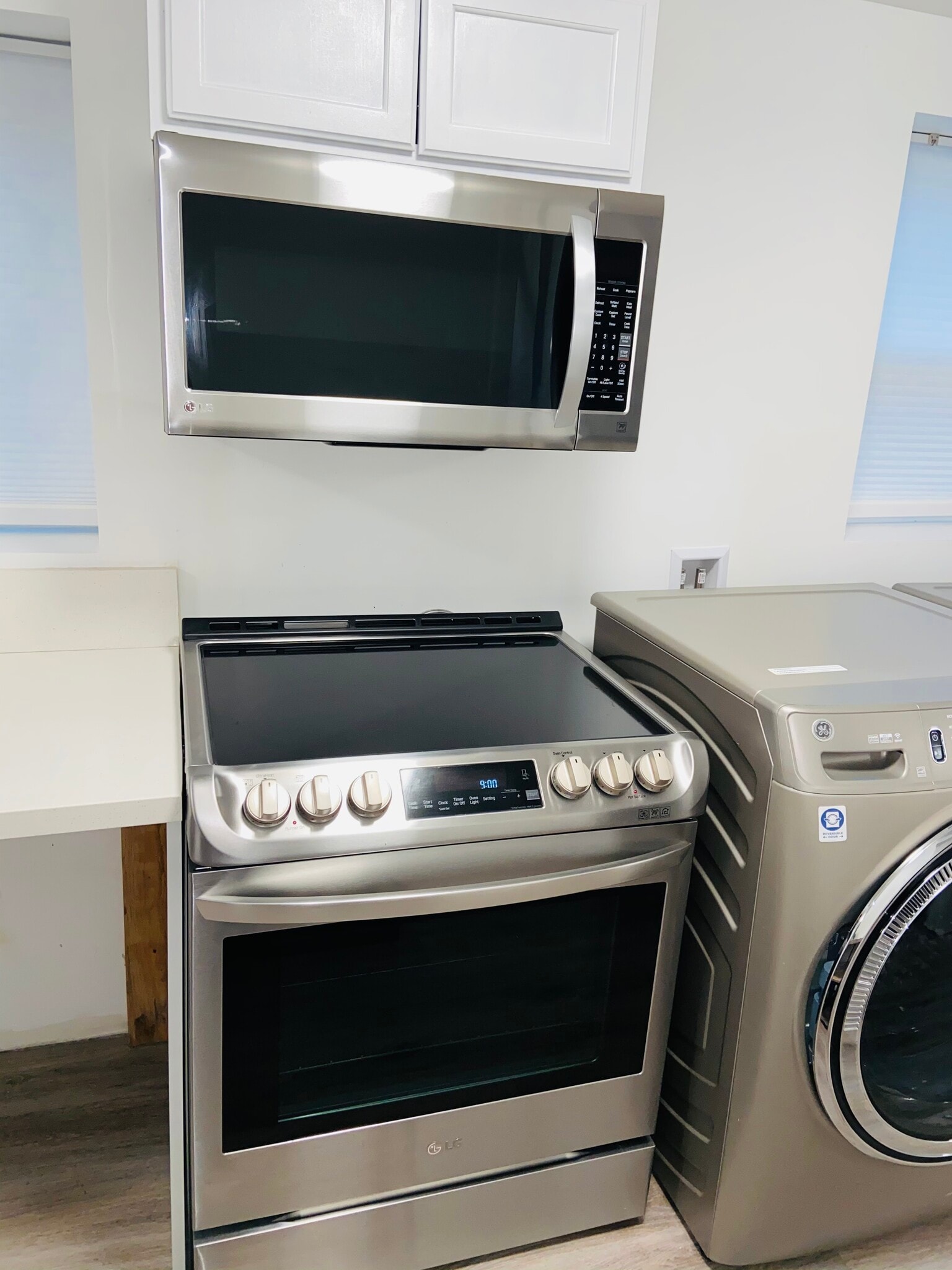 Building Photo - 2440 Wickstrom Pl SW