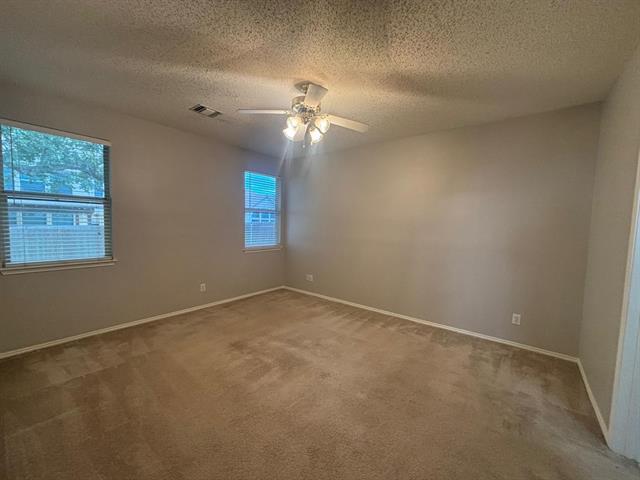 Building Photo - 2208 Wildwood Ln
