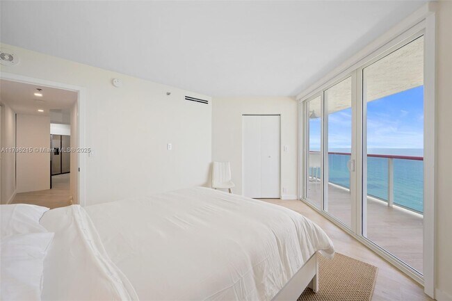 Building Photo - 6767 Collins Ave