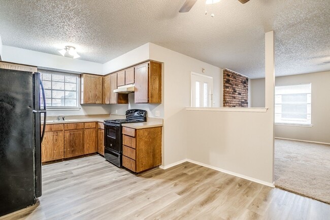 Building Photo - 2521 Indigo Ln