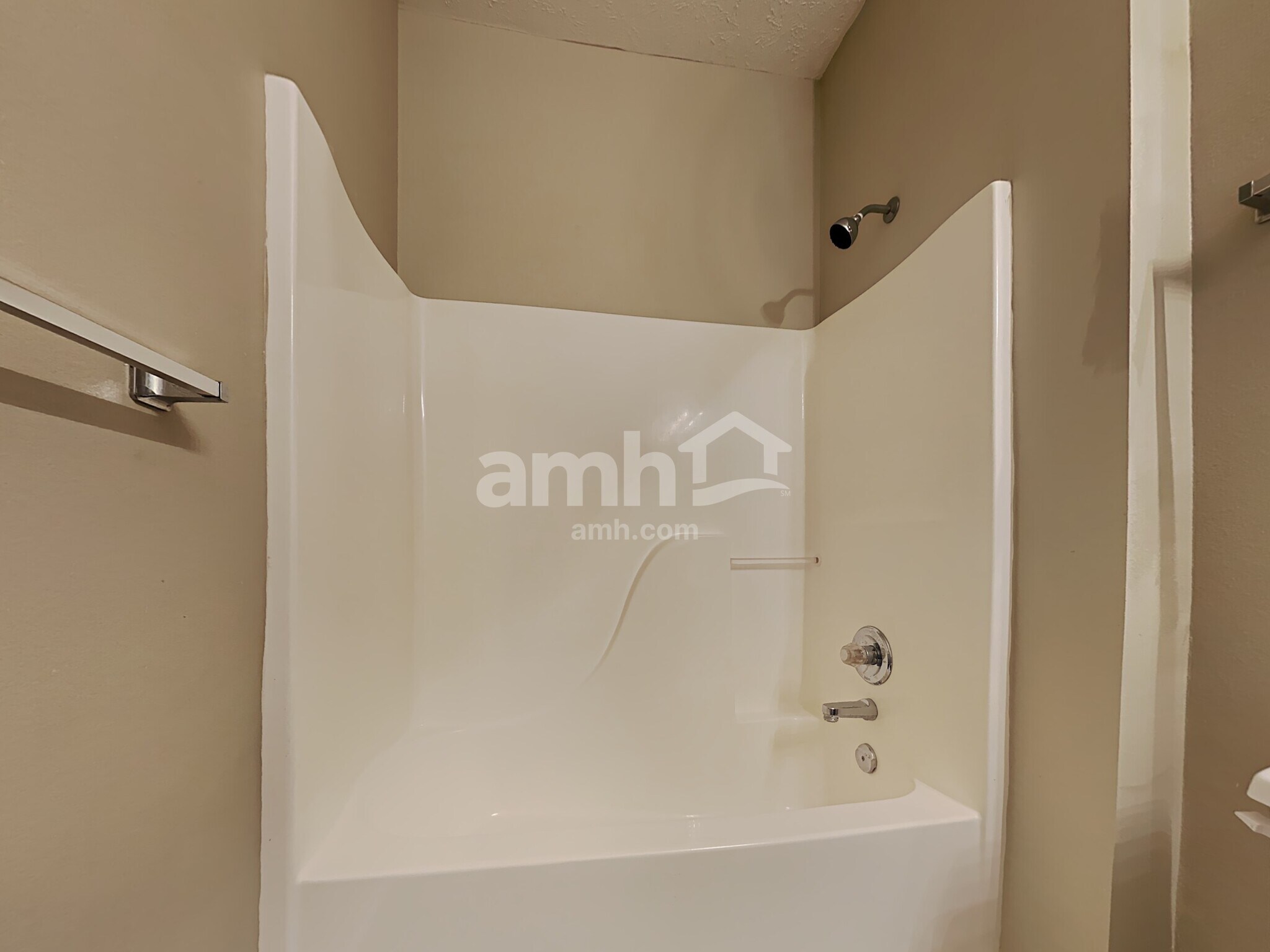 Building Photo - 10087 Sundown Ln