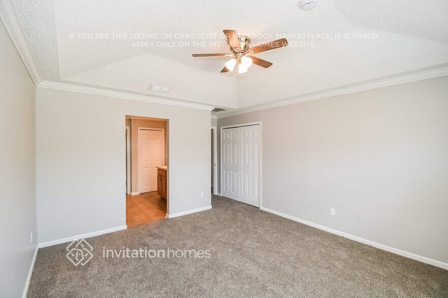 Building Photo - 9294 Thunderbolt Dr