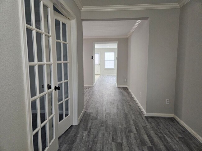 Building Photo - 1130 Concord Pl