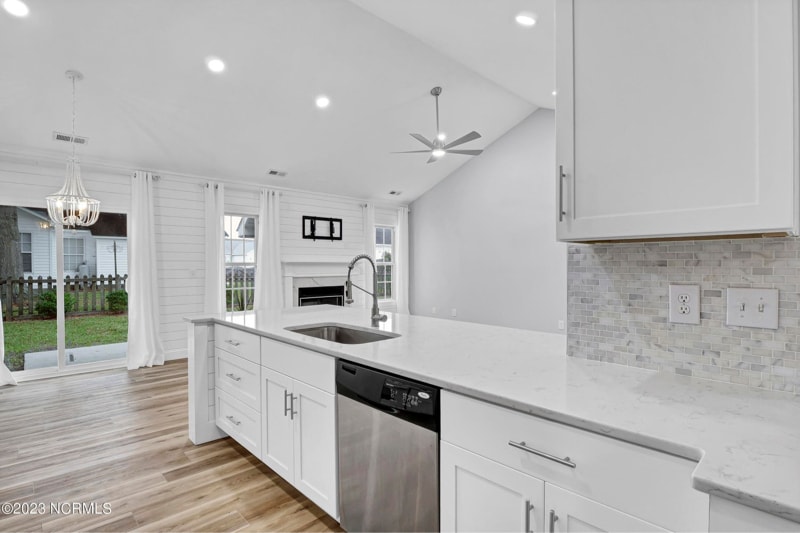 Building Photo - 310 Citation Ln