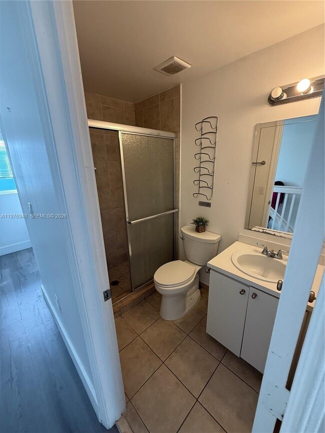 Building Photo - 821 SW 2nd St