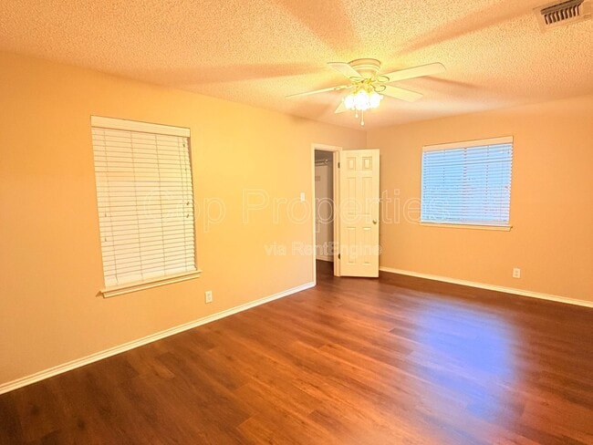 Building Photo - 15022 Polynesian