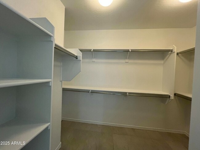 Building Photo - 8757 W Rancho Dr