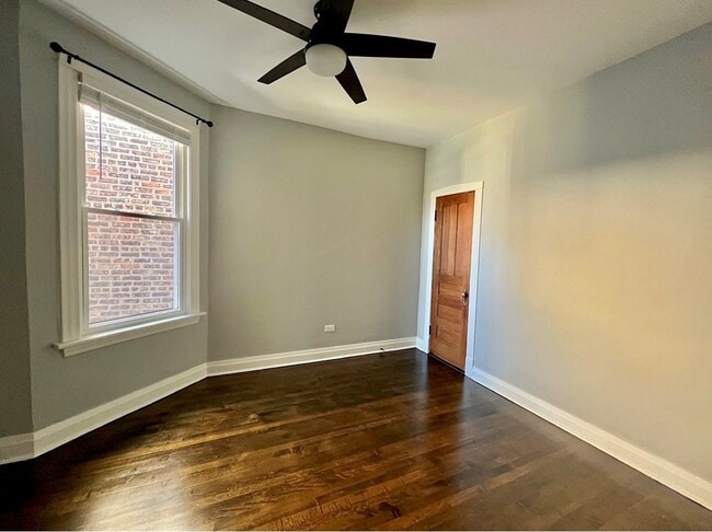 Building Photo - 2447 N Mozart St