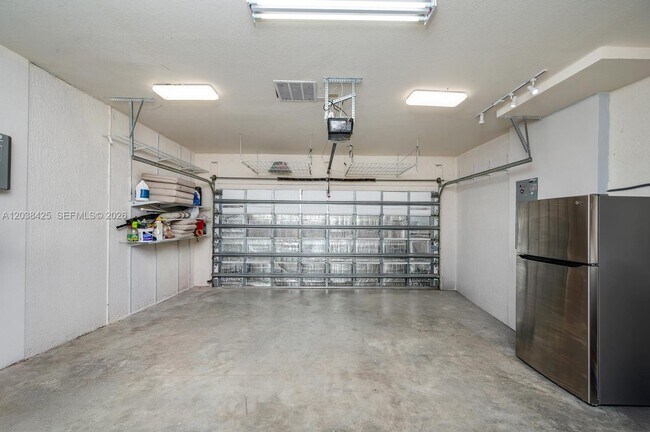 Building Photo - 25006 SW 118th Ave
