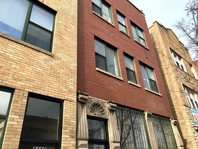 Building Photo - 1418 N Western Ave