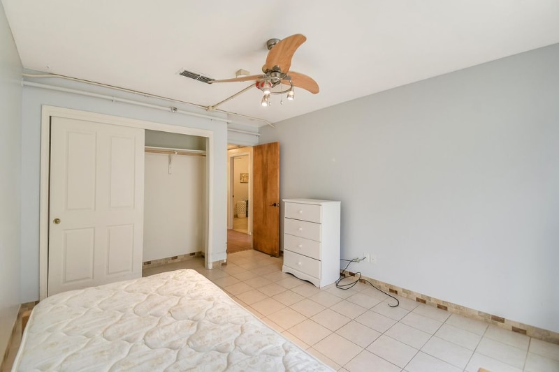 Building Photo - 832 Monterrey Rd NE