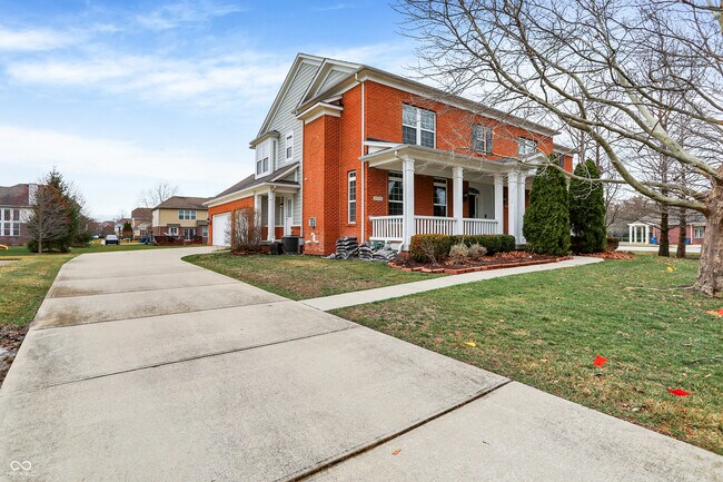 Building Photo - 13720 Akers Dr