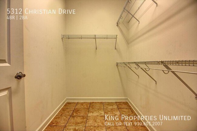 Building Photo - 5312 Christian Dr