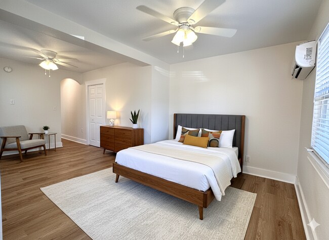 Building Photo - Flats at Riverside Park