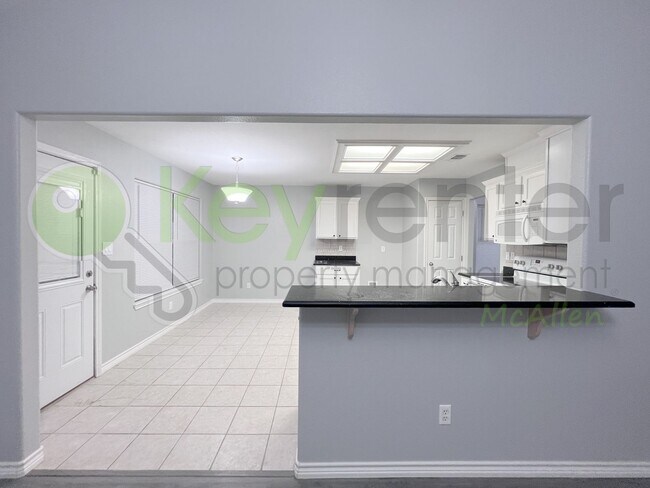 Building Photo - Gorgeous 4 bed/ 2 bath home in Sharyland Plantation (Mission, TX)