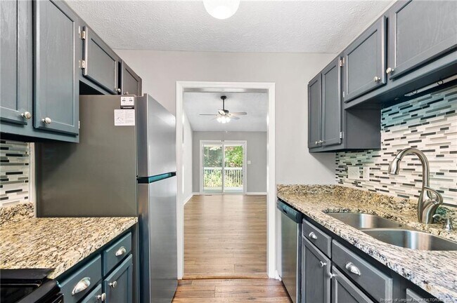 Building Photo - 3294 Florida Dr