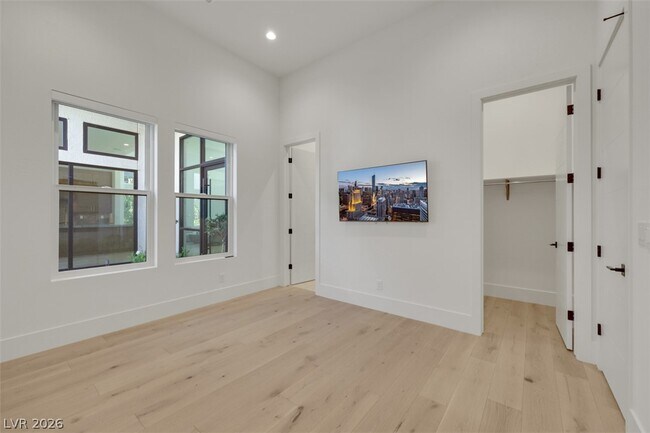 Building Photo - 4803 Verde Bloom St
