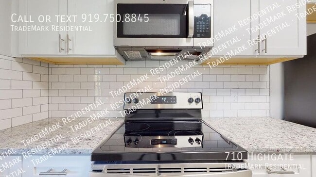 Building Photo - 710 Highgate-