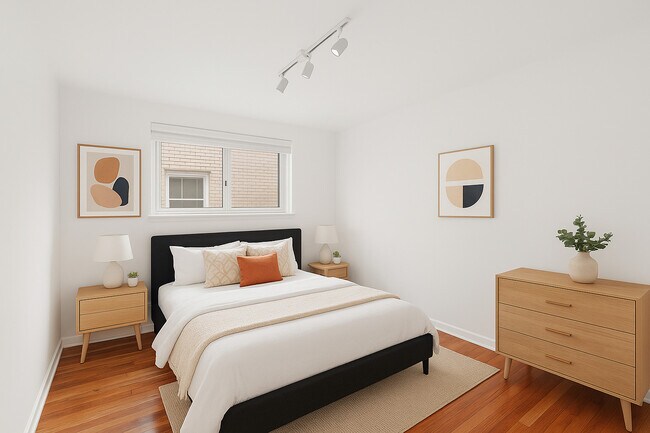 Building Photo - 2730 Central St