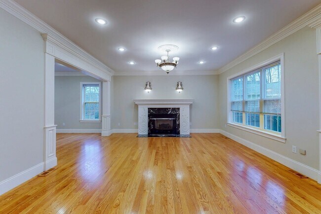 Building Photo - 455 Waban Ave