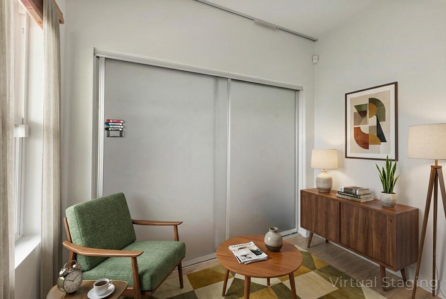 Building Photo - 2753 Waverly Dr