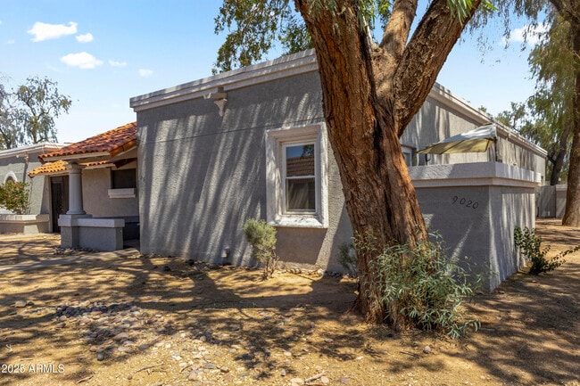 Primary Photo - 9020 W Highland Ave