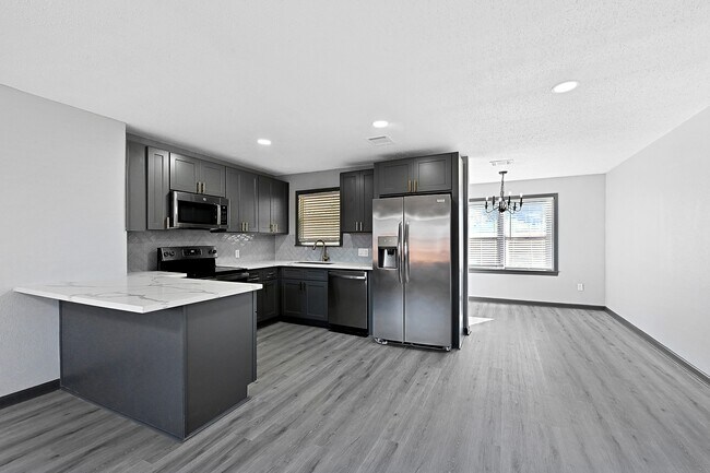 Building Photo - 4406 Edison St