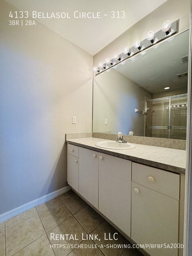 Building Photo - 4133 Bellasol Cir