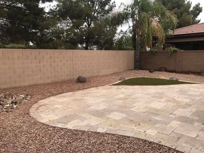 Building Photo - 3-bedroom in gated community w/community pool