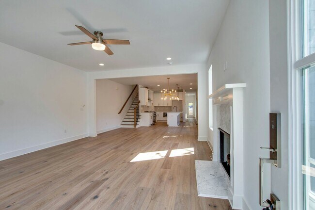 Building Photo - 2150 Sadler Ave