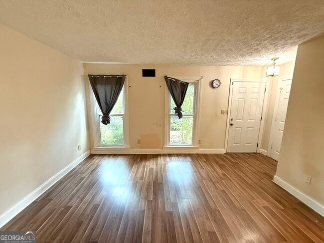 Building Photo - 1220 Kennesaw Trace Ct