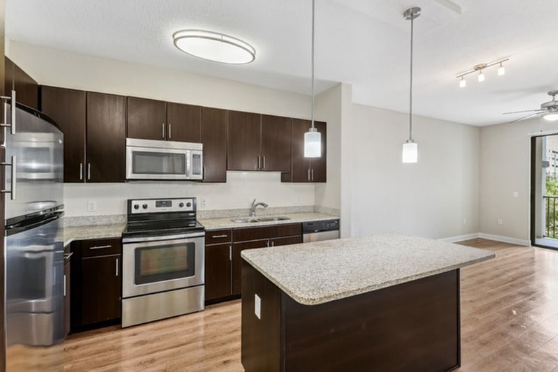 Kitchen - Lantower Westshore