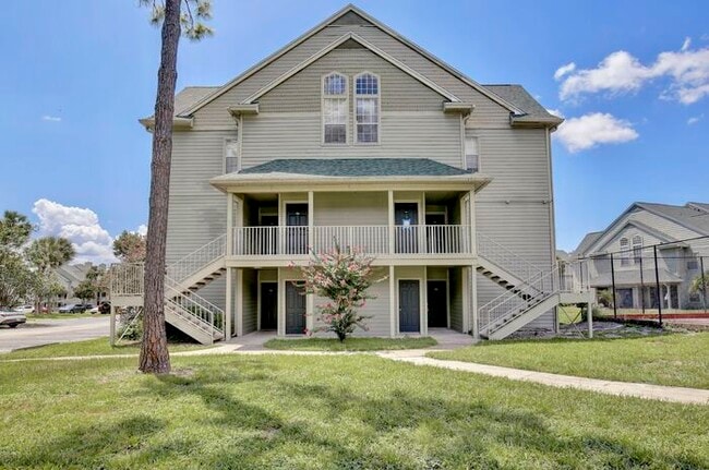 Primary Photo - Beautiful 2/2 Cozy Condo with a Covered Pa...