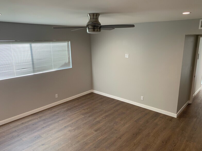 Living Room - 419 California St
