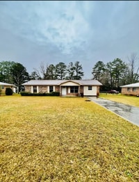 Building Photo - 206 Goff Dr