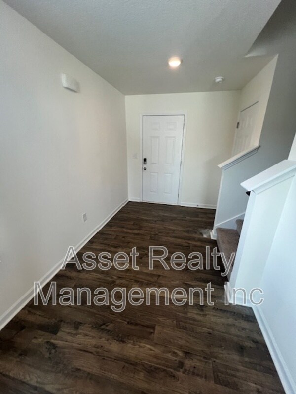 Building Photo - 3031 Nicole Cir