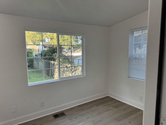 Building Photo - "Newly and beautifully remodeled 3-Bed Gem on Denmark Street!"